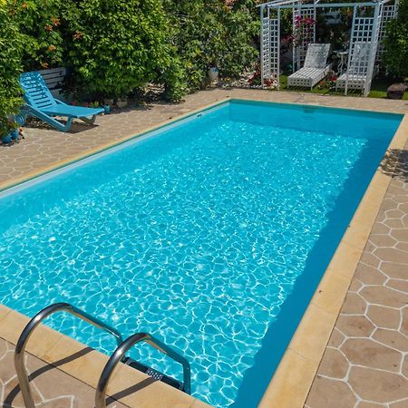 Greek Island Style 2 Bedroom Villa With Pool Next To The Sea Larnaca Exteriör bild