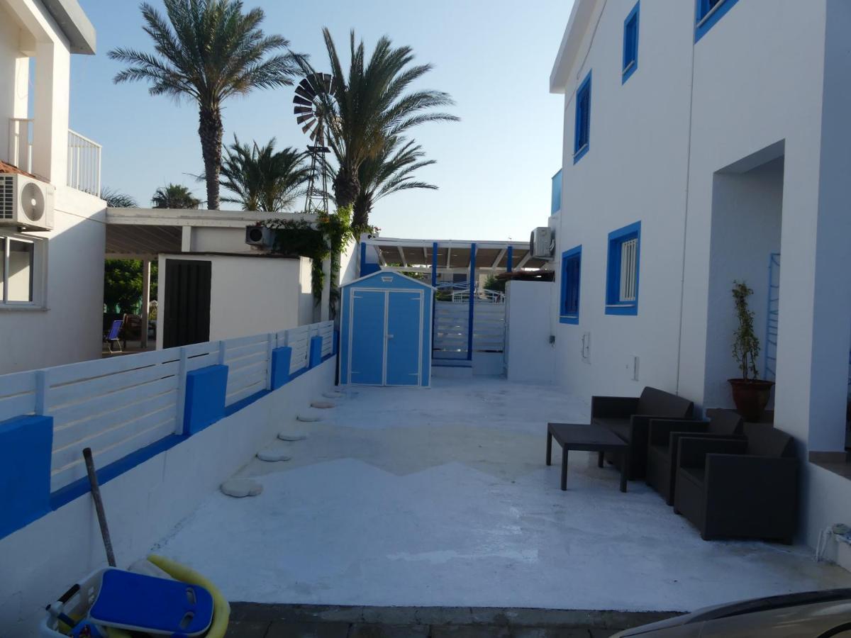 Greek Island Style 2 Bedroom Villa With Pool Next To The Sea Larnaca Exteriör bild