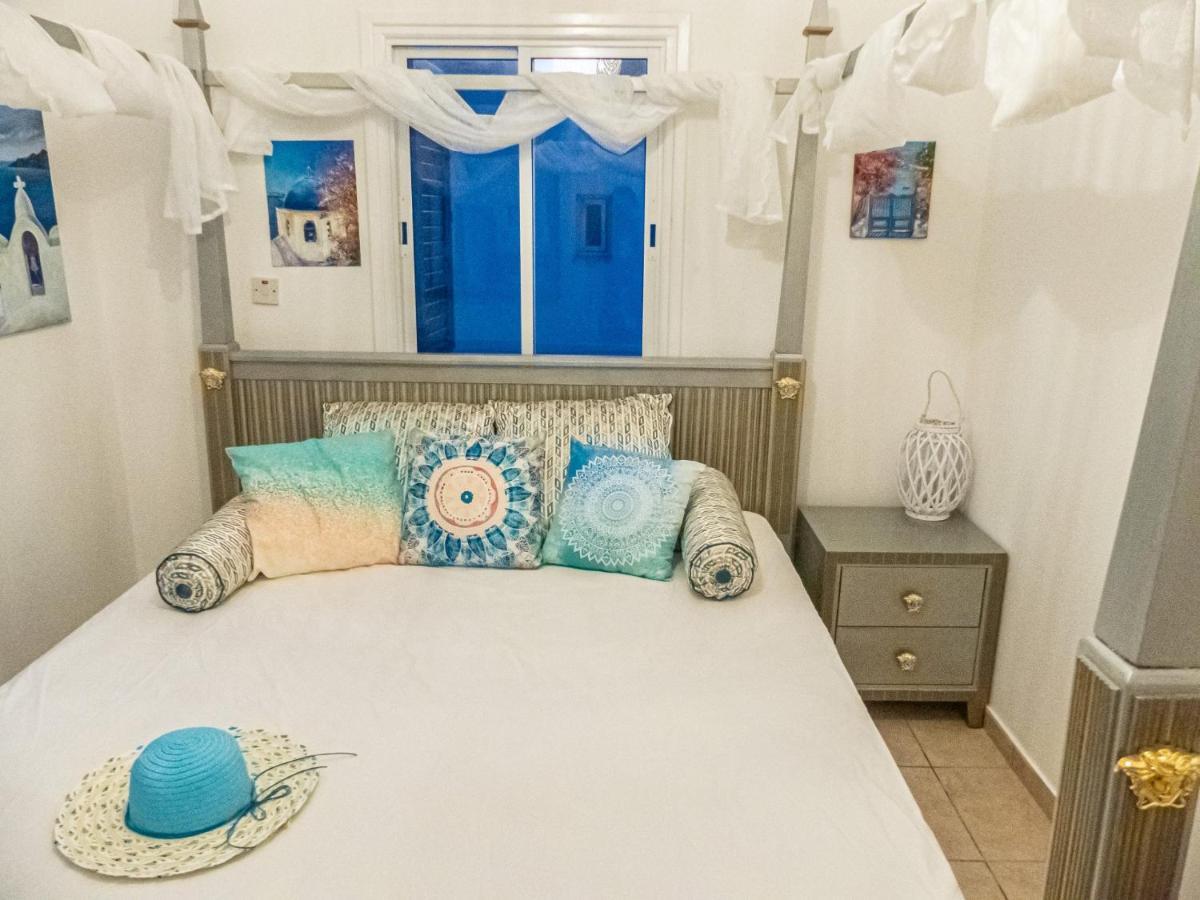 Greek Island Style 2 Bedroom Villa With Pool Next To The Sea Larnaca Exteriör bild