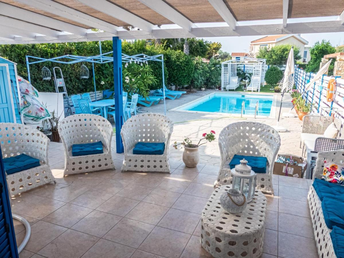 Greek Island Style 2 Bedroom Villa With Pool Next To The Sea Larnaca Exteriör bild